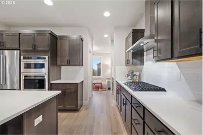 17671 SW Cobb Ln, Beaverton, OR 97007 - Photo 11