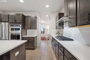 17671 SW Cobb Ln, Beaverton, OR 97007 - Photo 11