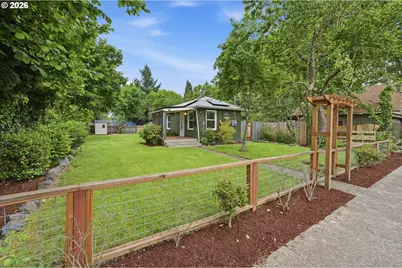 2025 Trade St SE, Salem, OR 97301 - Photo 3
