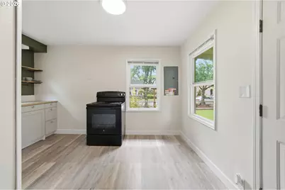 2025 Trade St SE, Salem, OR 97301 - Photo 11