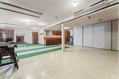 14344 NE Fremont Ct, Portland, OR 97230 - Photo 37