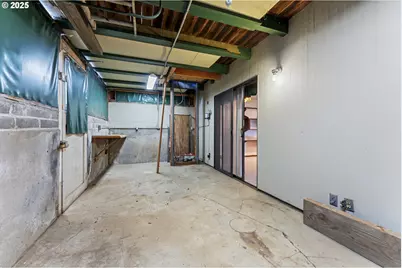 14344 NE Fremont Ct, Portland, OR 97230 - Photo 39