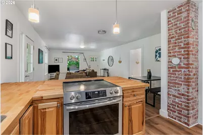 607 Cascade Ave #1 & #2, Hood River, OR 97031 - Photo 11