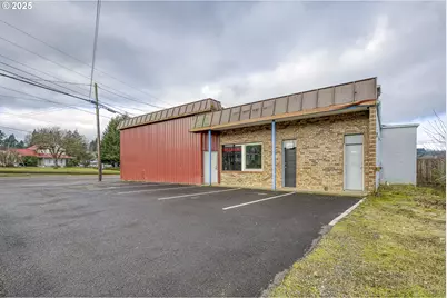 452 SE Main St, Willamina, OR 97396 - Photo 7