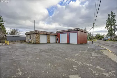452 SE Main St, Willamina, OR 97396 - Photo 1