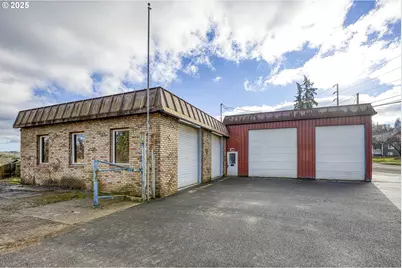 452 SE Main St, Willamina, OR 97396 - Photo 37