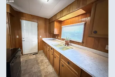 5545 43rd Way NE, Salem, OR 97305 - Photo 9