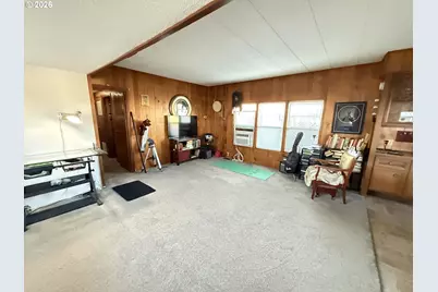 5545 43rd Way NE, Salem, OR 97305 - Photo 5