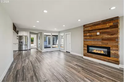 10214 NW 11th Ave, Vancouver, WA 98685 - Photo 5