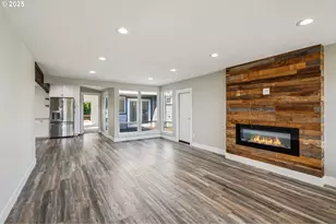 10214 NW 11th Ave, Vancouver, WA 98685 - Photo 5