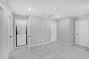824 Sifuentez Ct, Woodburn, OR 97071 - Photo 29