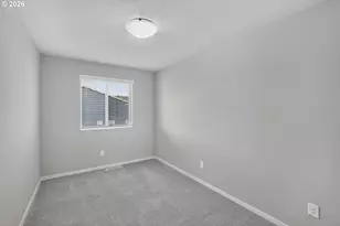 824 Sifuentez Ct, Woodburn, OR 97071 - Photo 23