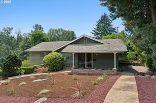 2833 NE 89th Ave, Portland, OR 97220 - Photo 3