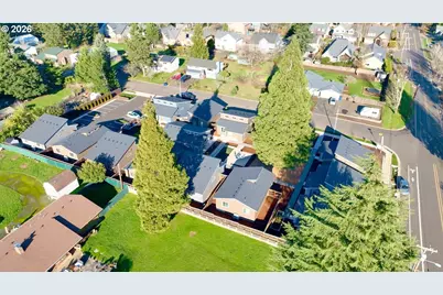 12306 Meadowlawn Dr, Oregon City, OR 97045 - Photo 31