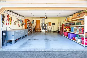 586 S 68th Pl, Springfield, OR 97478 - Photo 33