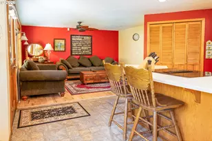 586 S 68th Pl, Springfield, OR 97478 - Photo 15