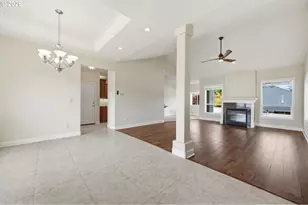 338 NW Ivy Ave, Dallas, OR 97338 - Photo 7