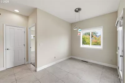 338 NW Ivy Ave, Dallas, OR 97338 - Photo 13