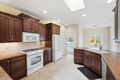 338 NW Ivy Ave, Dallas, OR 97338 - Photo 19