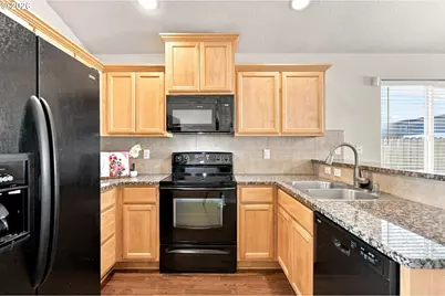10417 NE 67th Ave, Vancouver, WA 98686 - Photo 7