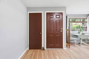 2316 SE 141st Ave, Portland, OR 97233 - Photo 5