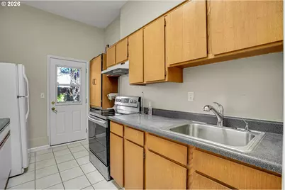 822 NW Turnberry Ter, Beaverton, OR 97006 - Photo 37