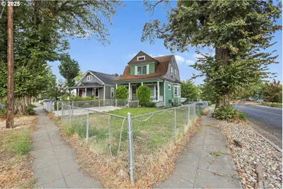 531 E 8th St, The Dalles, OR 97058 - Photo 23