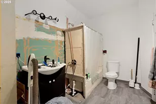 531 E 8th St, The Dalles, OR 97058 - Photo 29