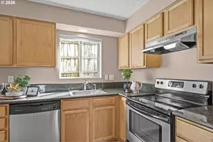 3612 SW Multnomah Blvd, Portland, OR 97219 - Photo 9