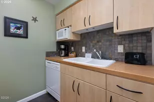 890 SE Bay Blvd., Newport, OR 97365 - Photo 15