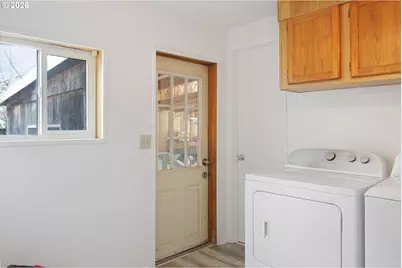 3372 Long St, Sweet Home, OR 97386 - Photo 37