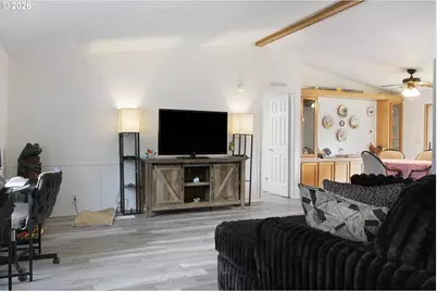 3372 Long St, Sweet Home, OR 97386 - Photo 7