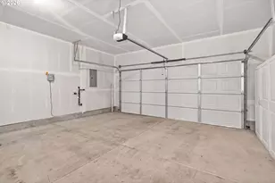 5088 Holly St, Springfield, OR 97478 - Photo 35