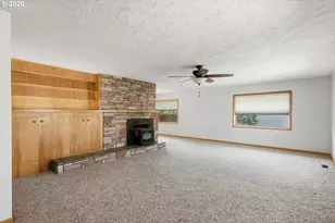 858 N 20th Way, Cornelius, OR 97113 - Photo 7