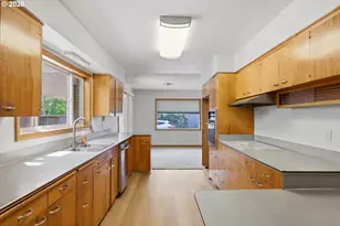 858 N 20th Way, Cornelius, OR 97113 - Photo 15