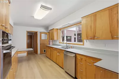 858 N 20th Way, Cornelius, OR 97113 - Photo 13