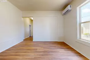 611 SW 3rd St, Pendleton, OR 97801 - Photo 3