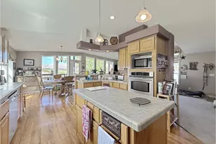 42645 Old Foothill Rd, Richland, OR 97870 - Photo 13