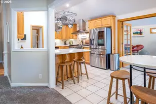 1368 Wimbledon Pl, Springfield, OR 97477 - Photo 9
