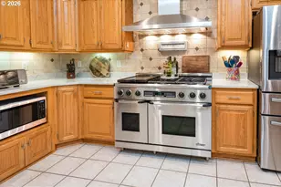 1368 Wimbledon Pl, Springfield, OR 97477 - Photo 11