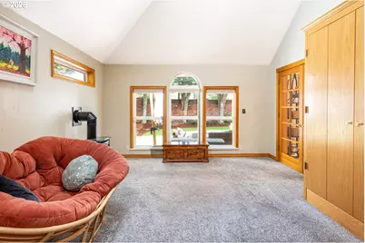 1368 Wimbledon Pl, Springfield, OR 97477 - Photo 19