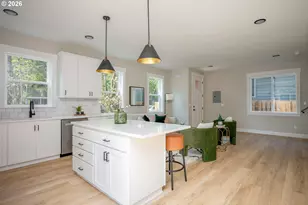 8431 NE Hassalo St, Portland, OR 97220 - Photo 15