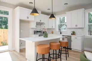 8431 NE Hassalo St, Portland, OR 97220 - Photo 9