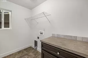 1043 Meek Way, West Linn, OR 97068 - Photo 29