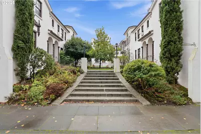2250 NE Flanders St #3, Portland, OR 97232 - Photo 1