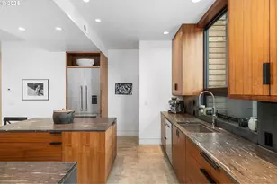 3961 SE Berkeley Way, Portland, OR 97202 - Photo 17