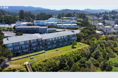 4229 SW Beach Ave #9, Lincoln City, OR 97367 - Photo 31