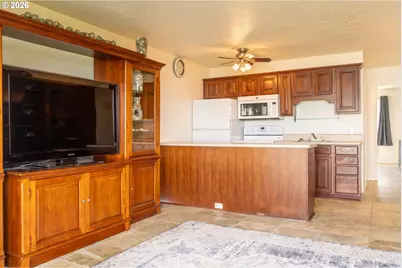 4229 SW Beach Ave #9, Lincoln City, OR 97367 - Photo 9