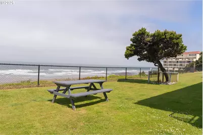 4229 SW Beach Ave #9, Lincoln City, OR 97367 - Photo 23