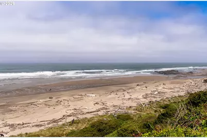 4229 SW Beach Ave #9, Lincoln City, OR 97367 - Photo 25